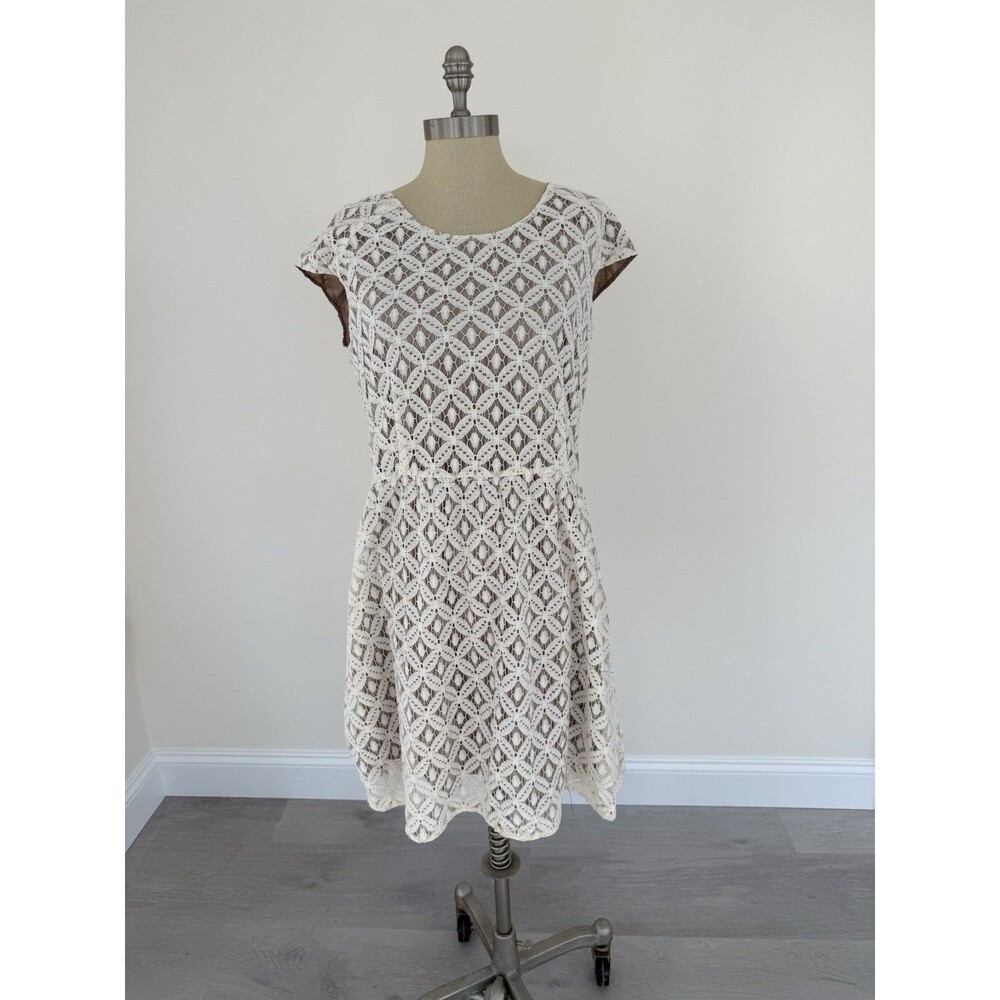 Garnet Hill Dress Womens Sz 14 Cream Sleeveless Crochet Lace Sheath Cotton Lined